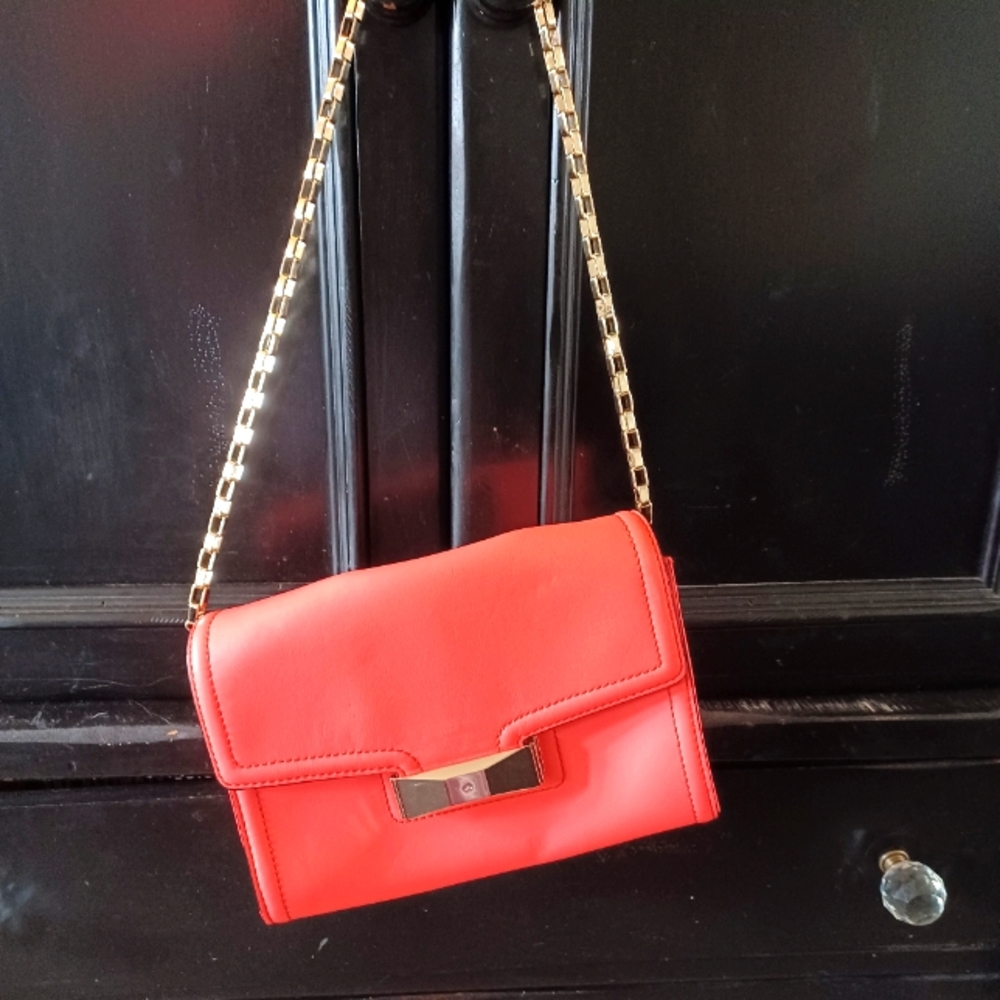 Kate spade neon purse Medium nwot